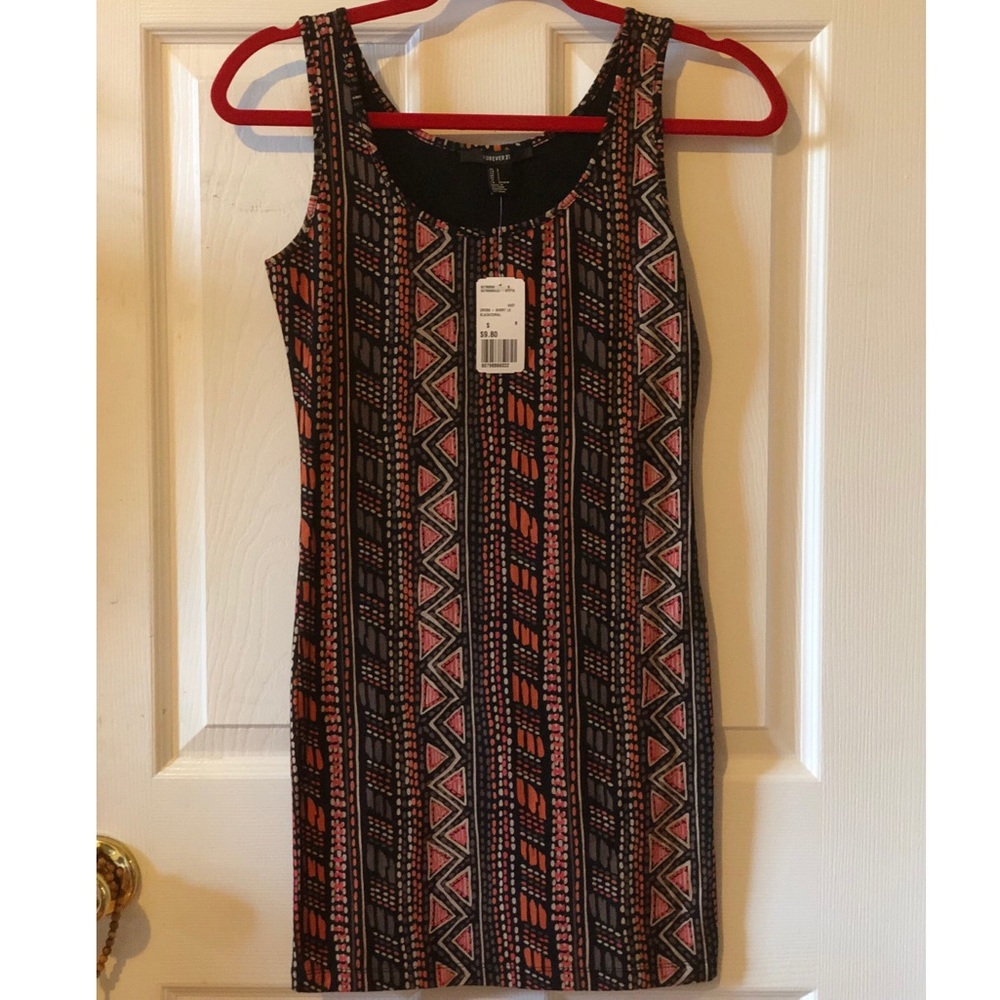 NEW NEVER WORN Fun printed bodycon dress
